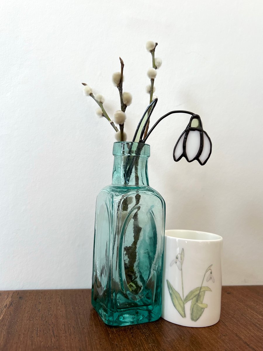 Stained glass snowdrop - handmade glass flower