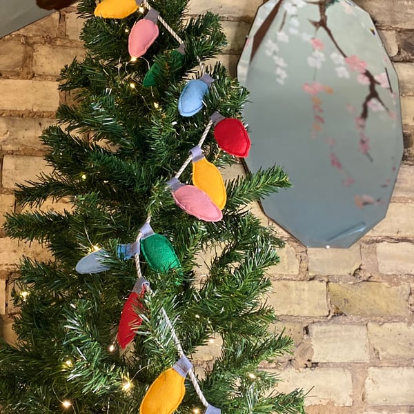 15 VINTAGE BULB GARLAND