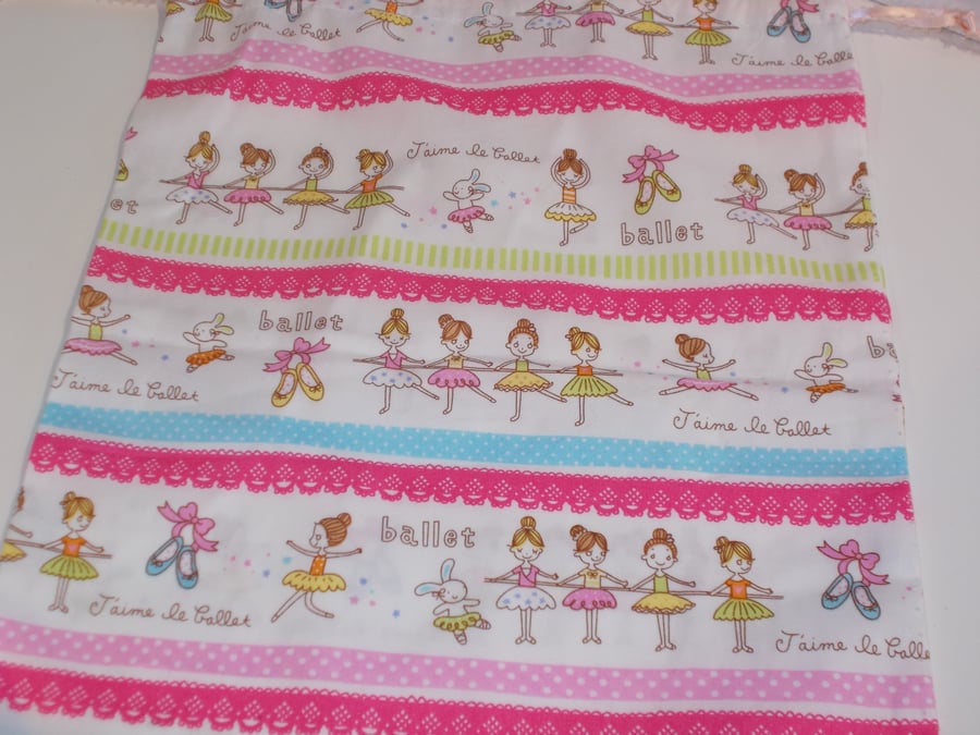 Mini drawstring bag with ballet print