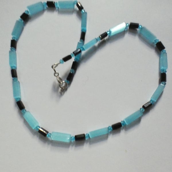 pale turquoise and black art deco style single strand necklace