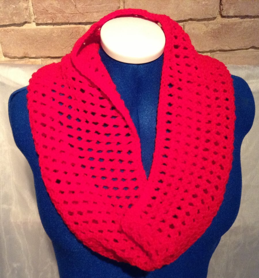 Red Knitted Snood