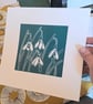 An original handprinted linoprint of snowdrops. - Image 2