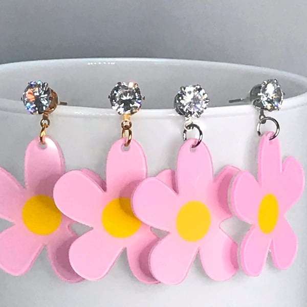 crystal flower earrings RETRO baby pink pastel seventies pushback post
