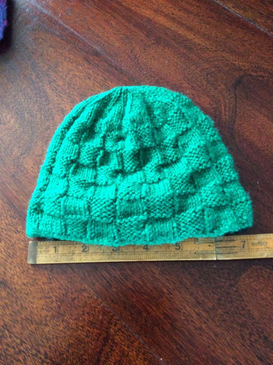 Hand knitted baby hat - green