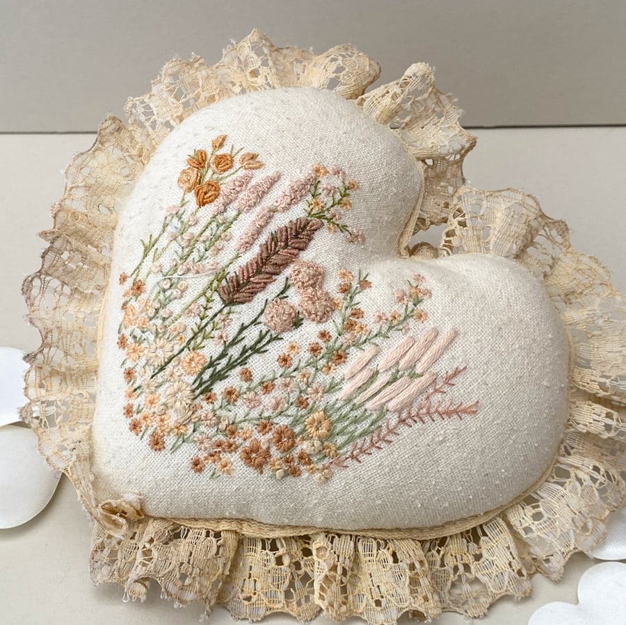 Fabric heart, embroidered nostalgic hanging heart, wall decoration 