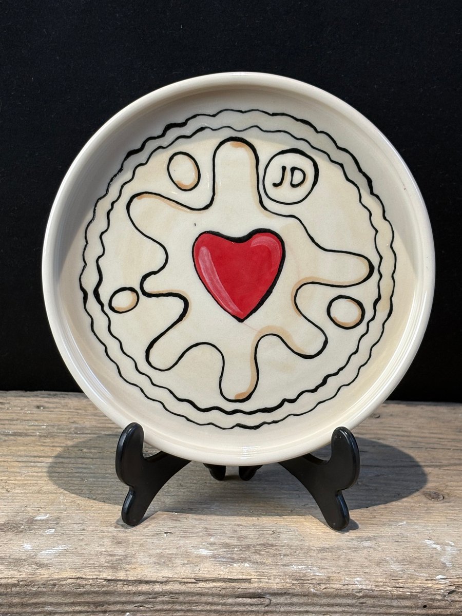 Jammie Dodger Biscuit Plate 1
