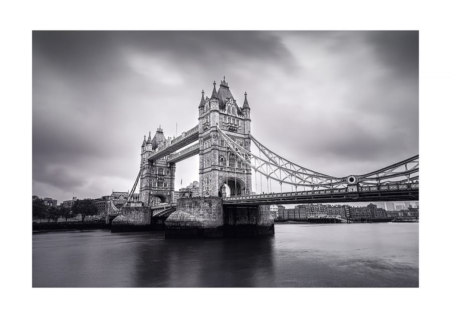 Timeless London – Tower Bridge in Black and White Fine Art Photography Print