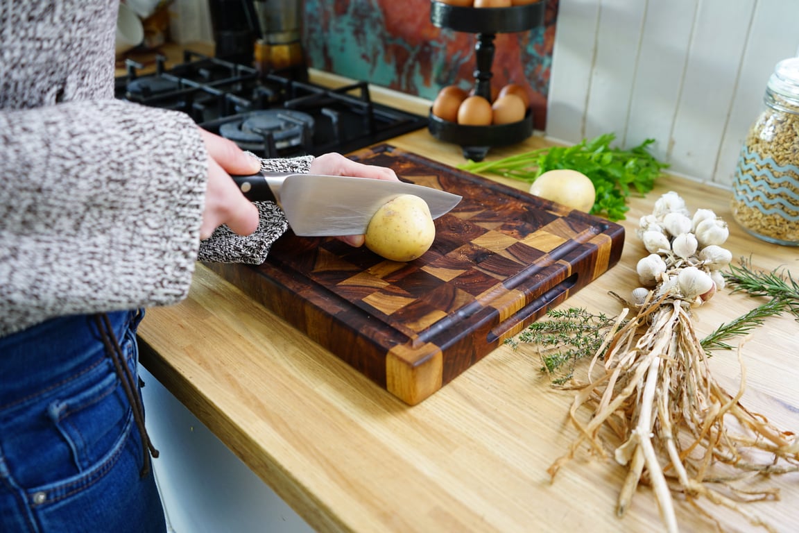 Large Walnut End Grain Chopping Board with Juice Groove and Handles