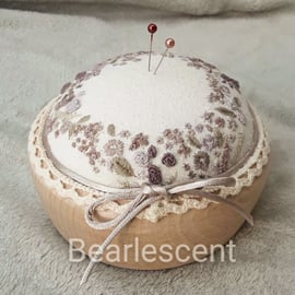 Hand sewn pincushion, cupcake Embroidered pin cushion by Bearlescent 