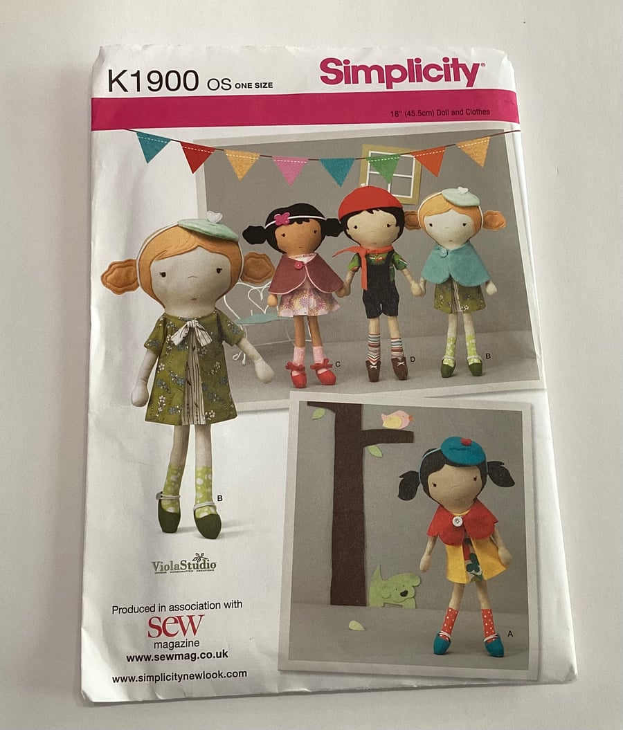 Sewing pattern, uncut, Simplicity k1900 18”doll and clothes