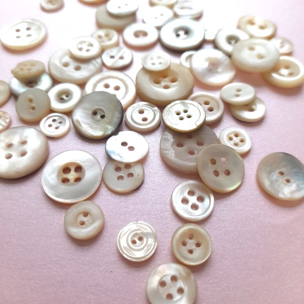 Vintage natural shell buttons in an assortment of sizes, pack of 50