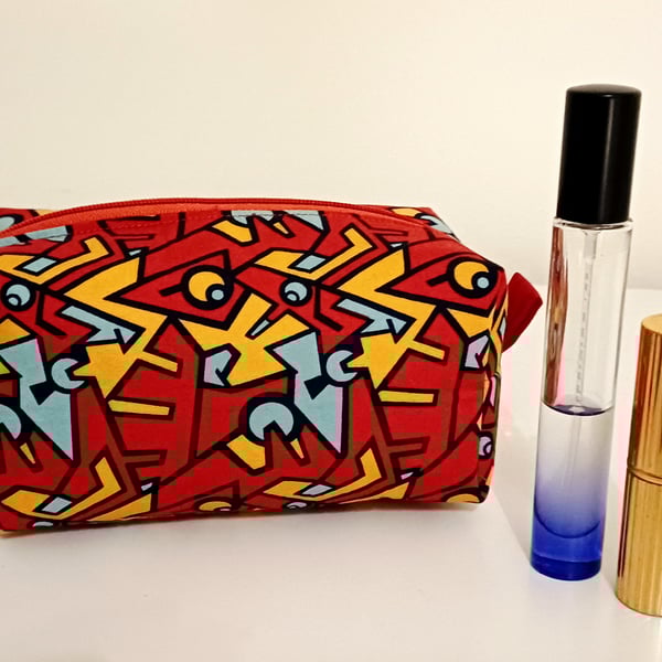 Striking Red Abstract Geometric Make-up Bag - The Perfect Accessory!