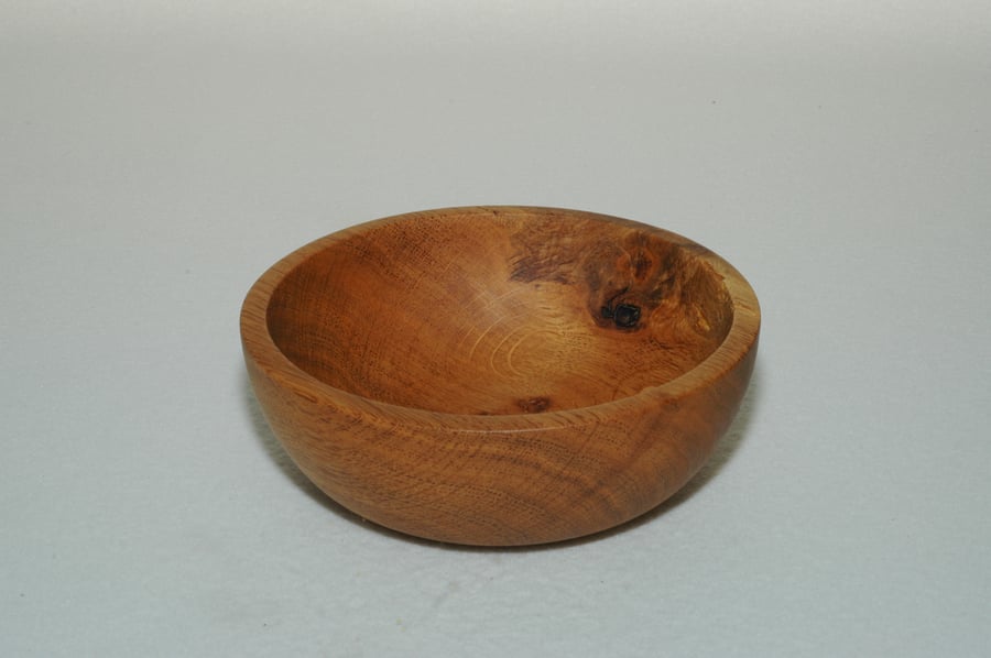Oak turned bowl