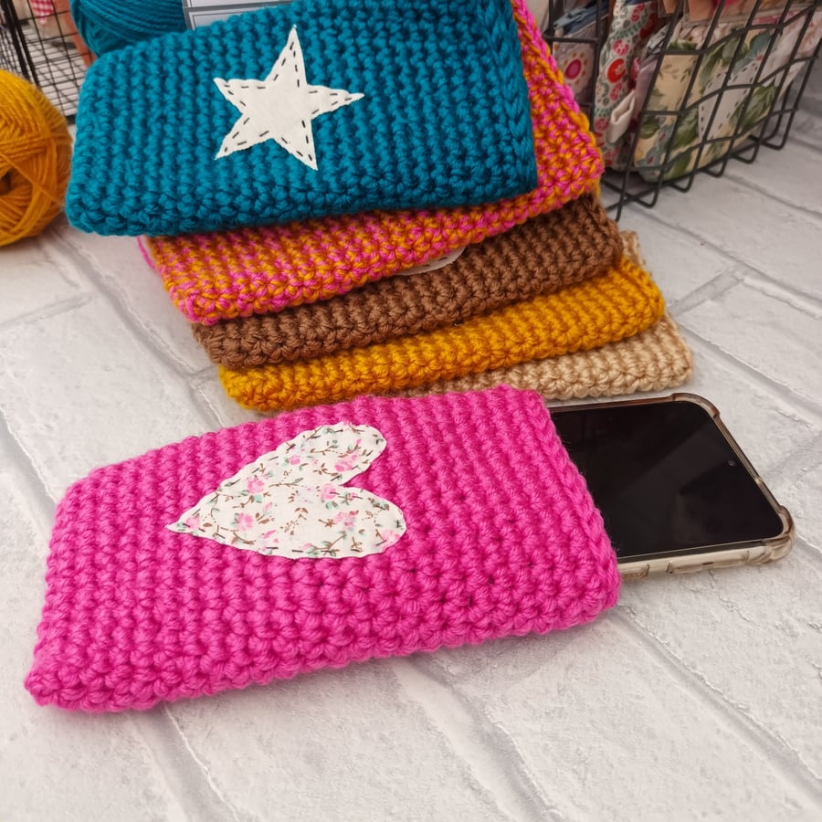 Crochet mobile phone or glasses pouch