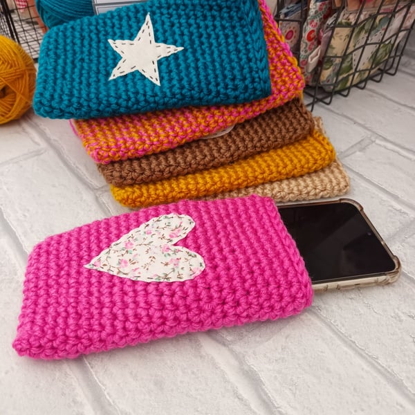 Crochet mobile phone or glasses pouch