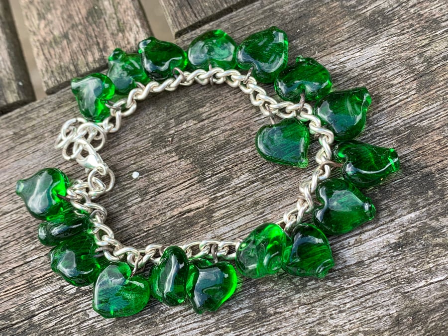 Green heart apple glass bracelet