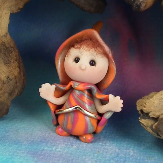 Tiny Welcome Gnome 'Thea' with outstretched arms OOAK by Ann Galvin