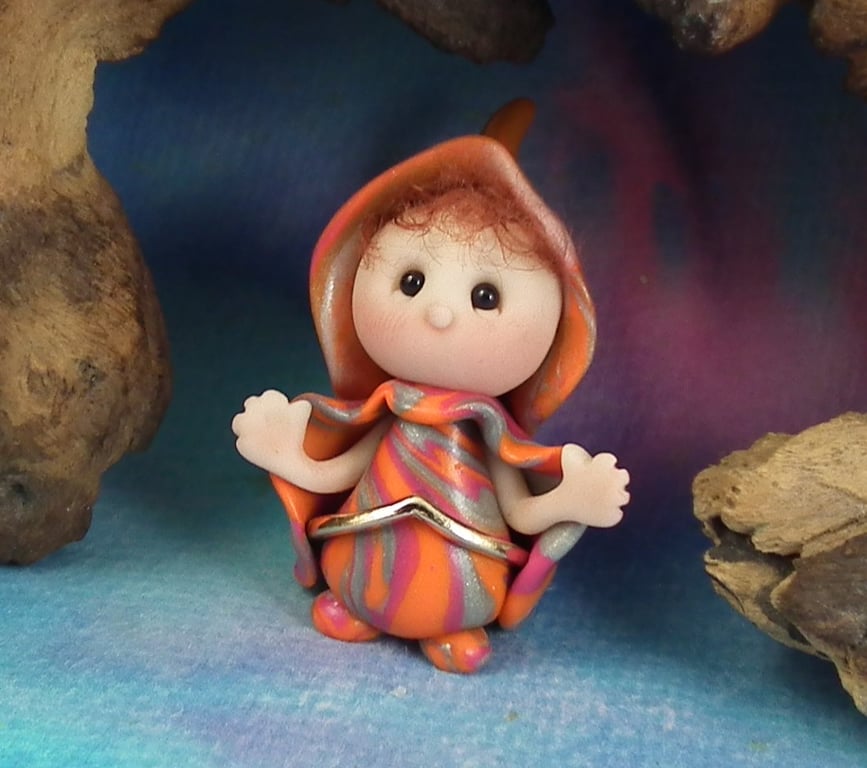 Tiny Welcome Gnome 'Thea' with outstretched arms OOAK by Ann Galvin