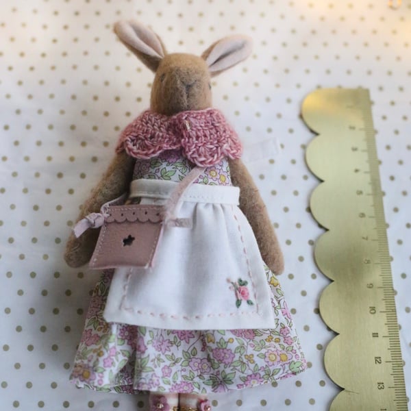 Tiny Heirloom Bunny - Liberty Camomile 