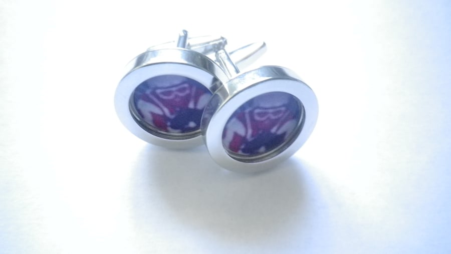 Racing Skier cufflinks,free shipping, gift wrapped, dynamic image, Ref 1234.