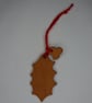 Ceramic leaf hanging decoration, holly leaf - Image 5
