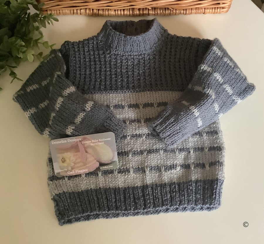 Baby Boy's Cosy Soft Knitted Jumper  9 - 18  months 