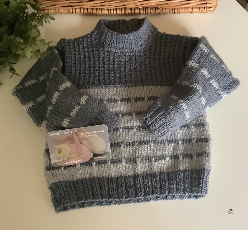 Designer Baby Boy's Cosy Soft Knitted Jumper  9 - 18  months 