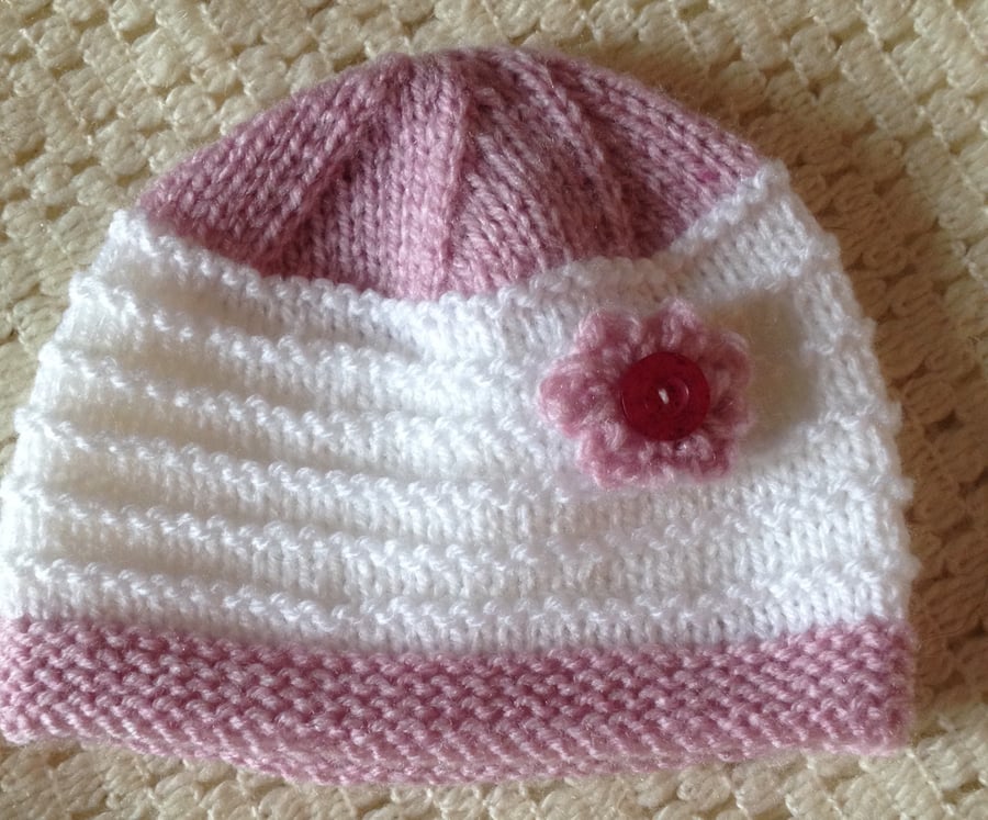 0-3 months hand knitted hat SALE
