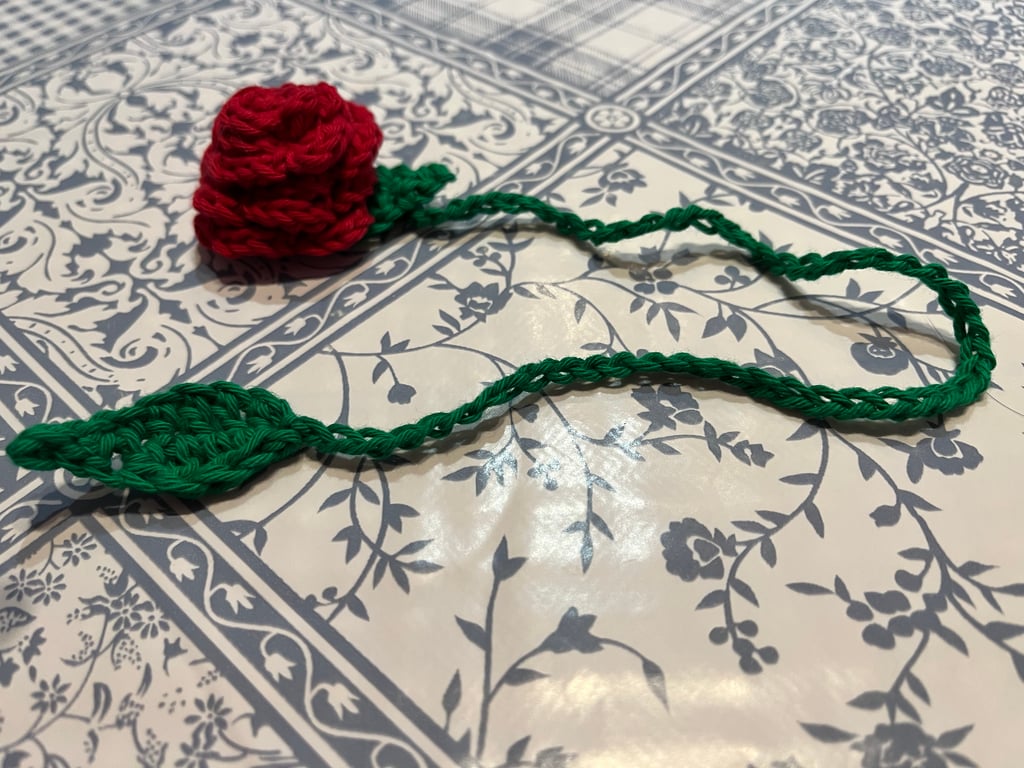 Crochet red rose bookmark -long
