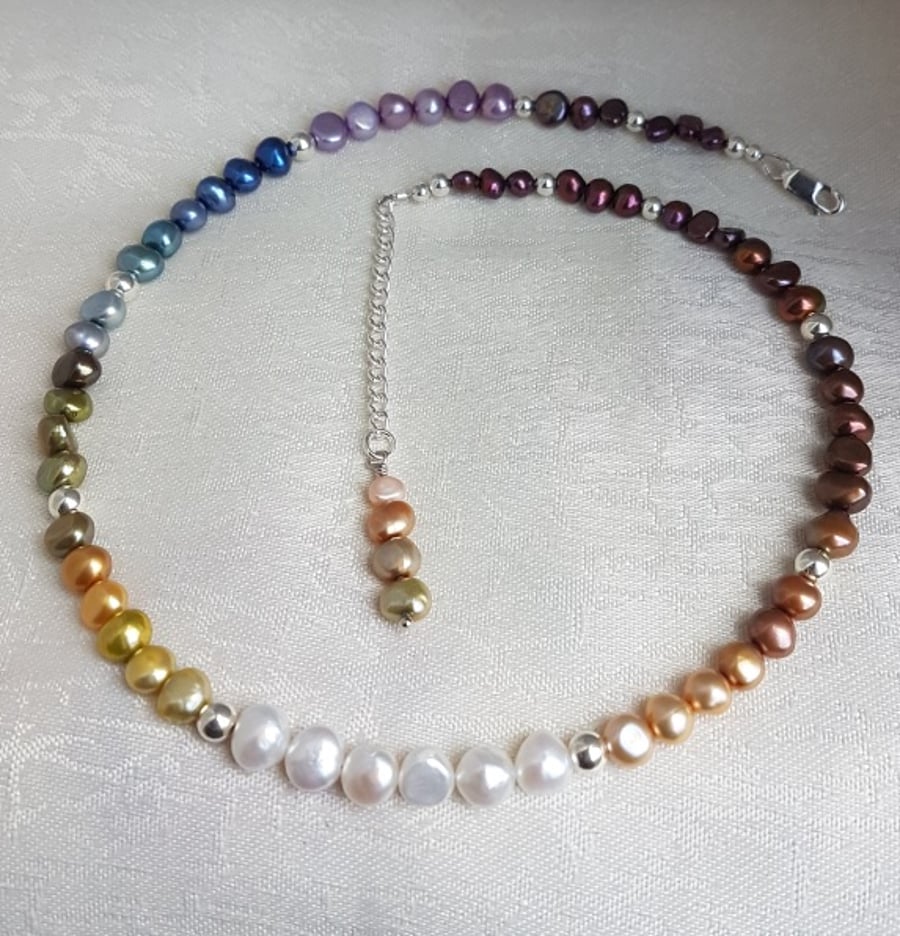 Gorgeous Rainbow Pearl necklace