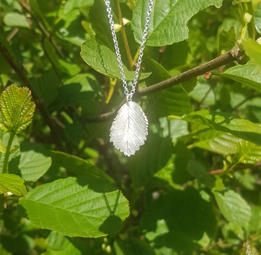 Alder Leaf Necklace small