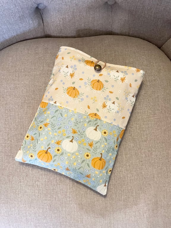 Autumnal Pumpkin Book Sleeve