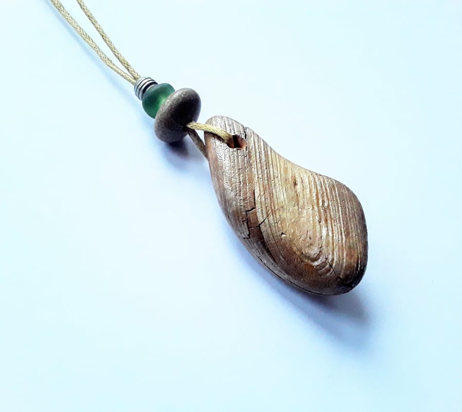 Driftwood Knot Necklace 