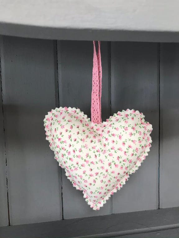 Fabric Heart. (174)