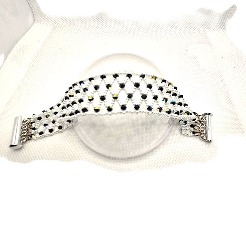 Seed bead netted cuff bracelet with Swarovski crystals
