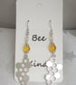 Gorgeous Honeycomb Dangly Earrings. - Image 5