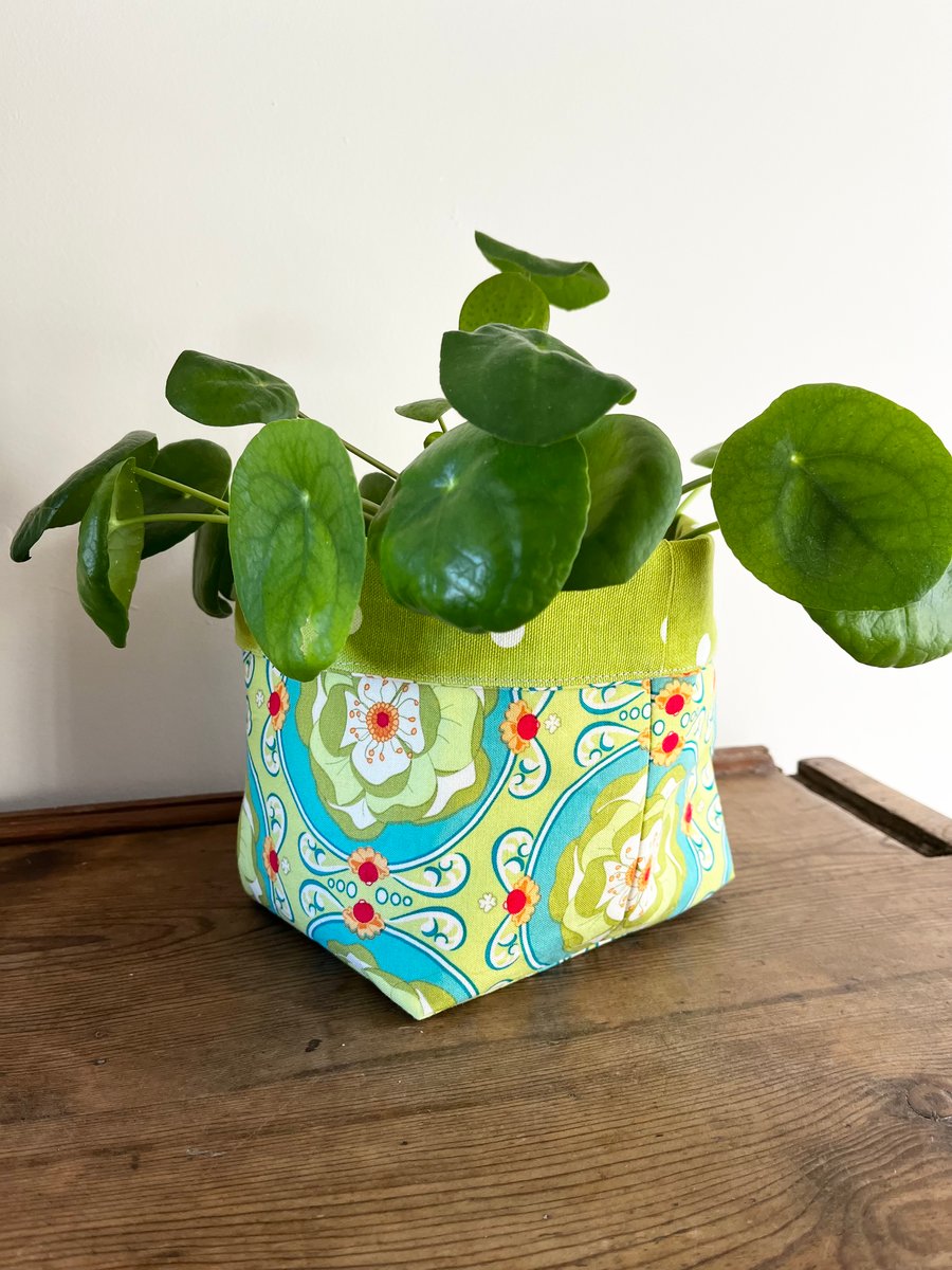 Green reversible storage basket plant pot craft storage