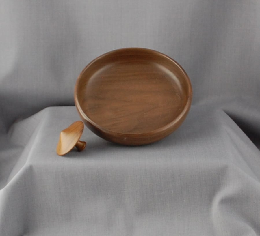 Walnut Top & Dish 