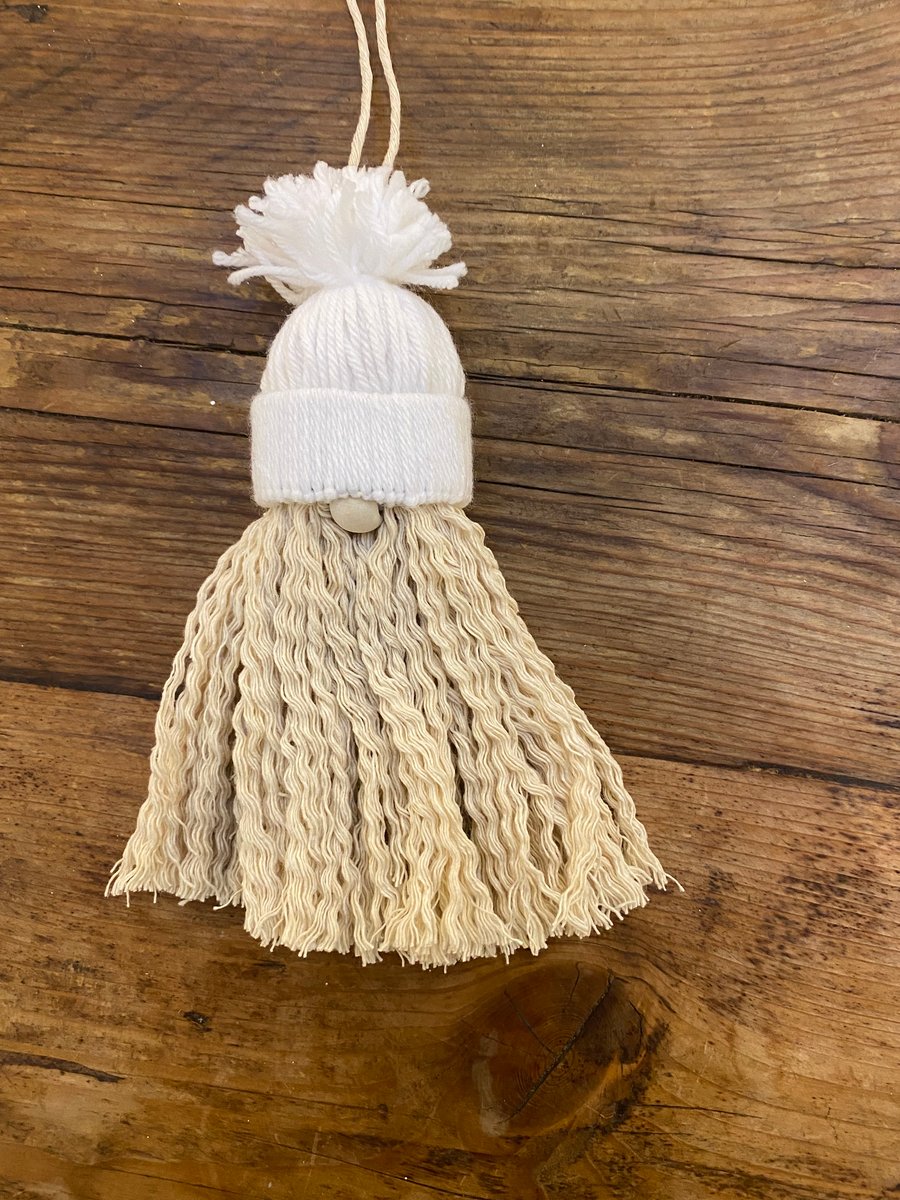  White Wool Gonk (735)