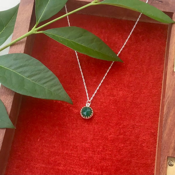 Summer Seconds 'Enchanted' Green Agate pendant necklace
