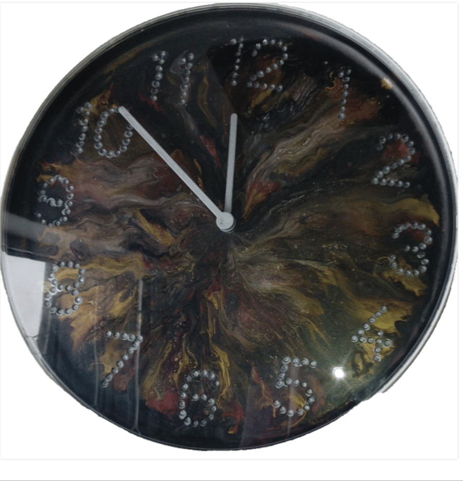 Hand Painted Customised Wall Clock Indoor 25 cm Silent Quartz Clock Gift Idea