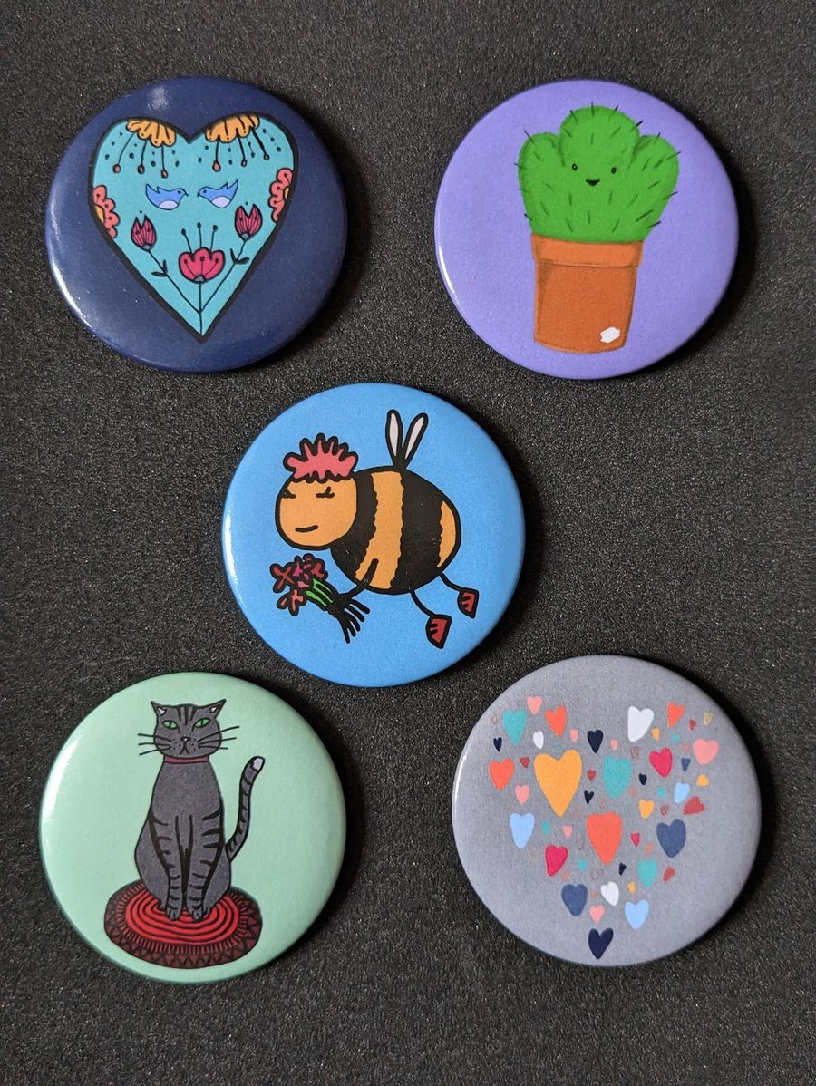 Cute pocket mirror - mixed designs - cat, bee, cactus, heart