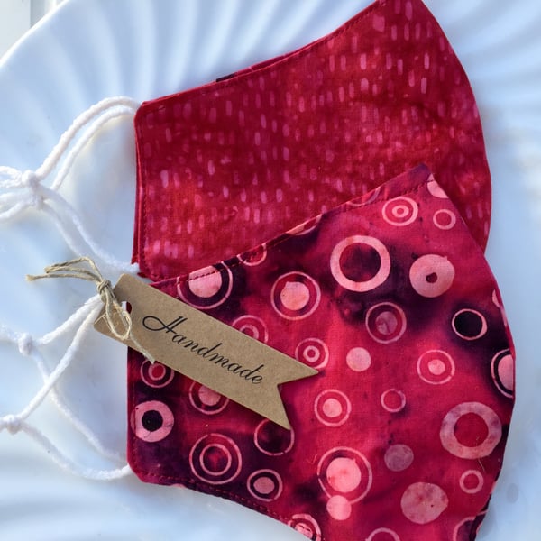 Woman’s Face Mask, Batik, Nose Wire, Breathable, Filter Pocket, Cotton, Red Dot