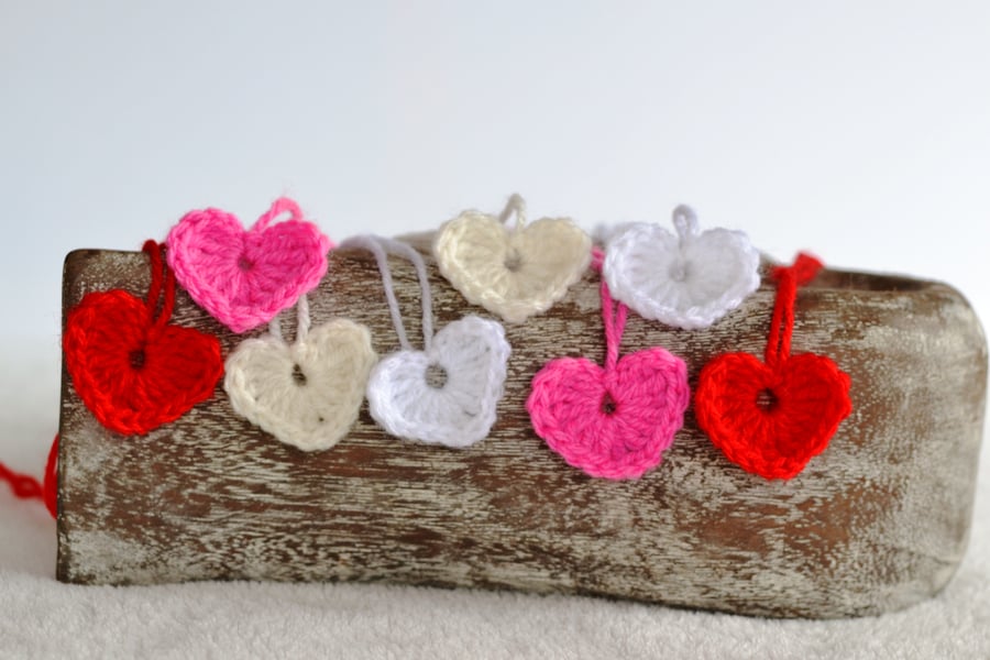 8 Crochet Heart Applique Motifs - Small size