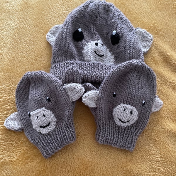 Cheeky Monkey hat and mittens