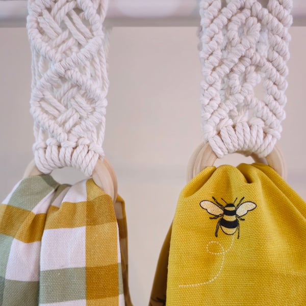 Handmade White Macramé Towel Holders – Set of 2 – 30cm – Boho Kitchen Decor