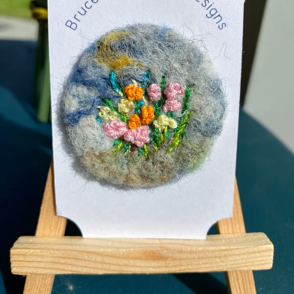 Bunch of flowers Textile brooch, needle felt and hand embroidery Free p&p