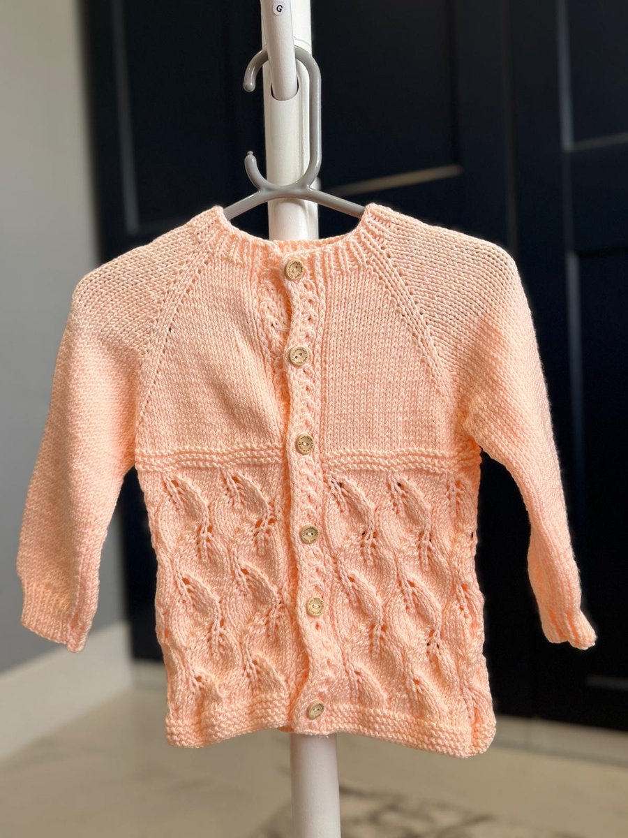 Hand-Knitted Baby Cardigan with Lace Detail – Soft Peach (12-18m)