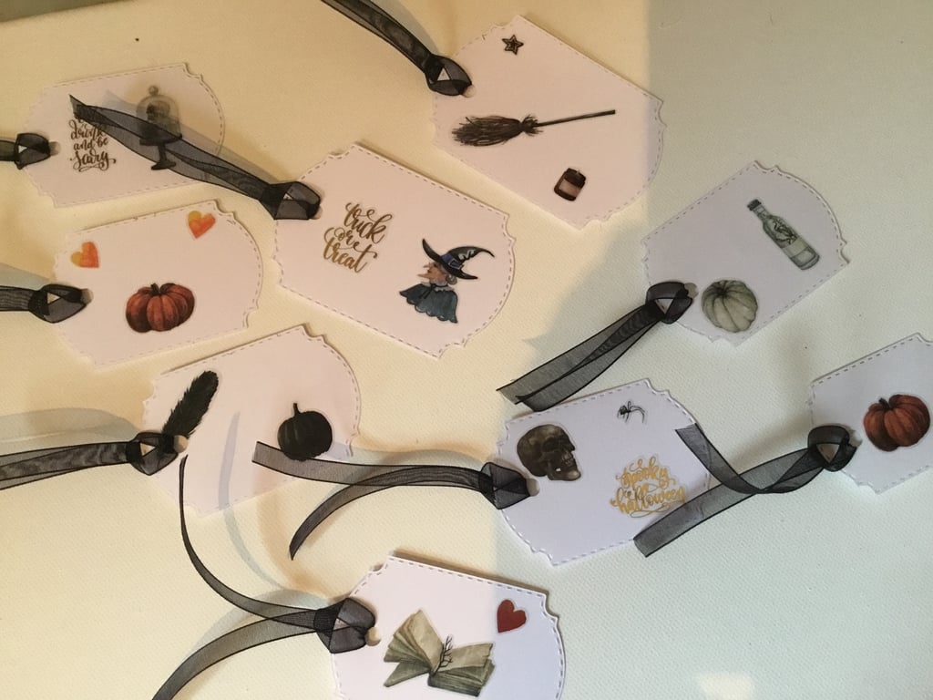 Halloween gift tags. Halloween place setting cards. Ref 185