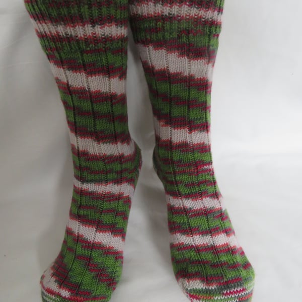 Hand-cranked Knitted Ribbed Wool Socks Size 6 to 7